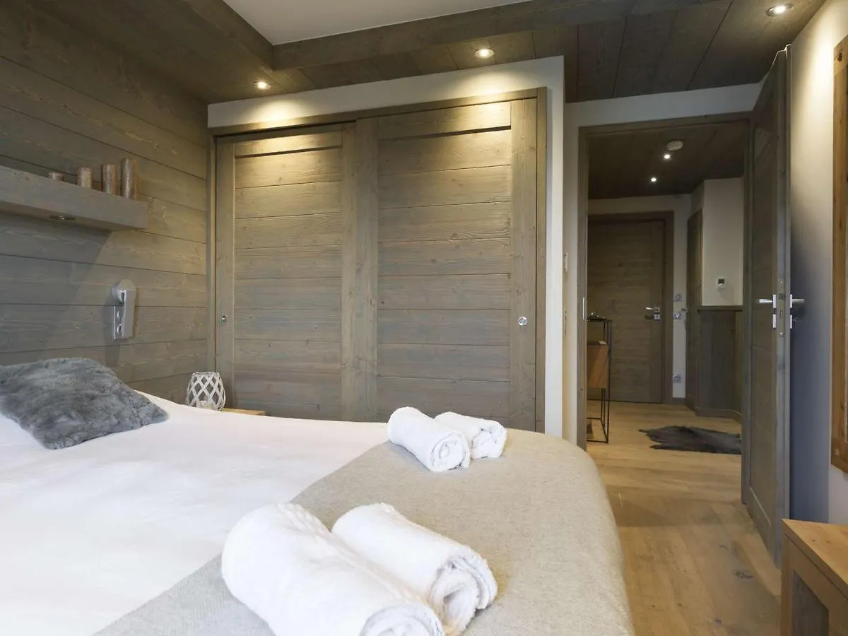 Apartamento Courchevel Moriond: Appartement 42M², 4 Pers, Proche Pistes Avec Wifi Et Parking - Fr-1-631-115 França