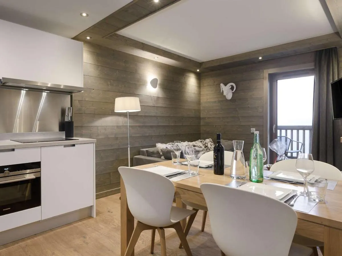 Courchevel Moriond: Appartement 42M², 4 Pers, Proche Pistes Avec Wifi Et Parking - Fr-1-631-115 Apartamento